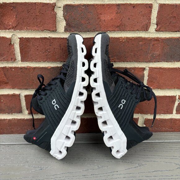 On Cloudswift Running Shoe - Picture 10 of 13